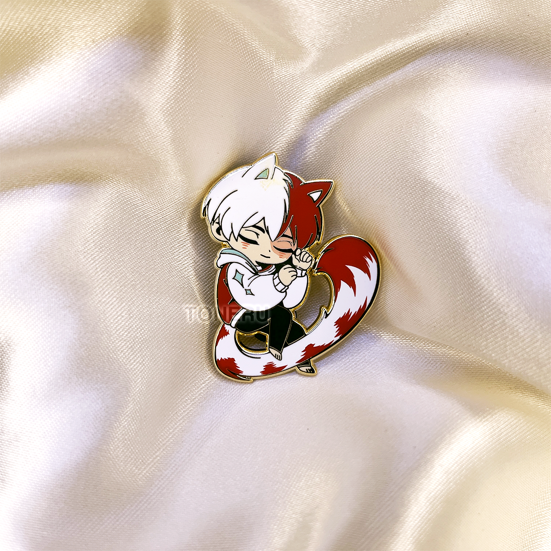 MHA: Eepy Enamel Pins